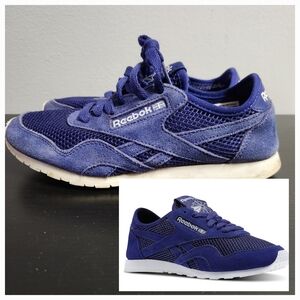 Size 5 blue women's reebok sneakers